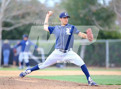 Thumbnail 1 in Loyola @ Crespi photogallery.