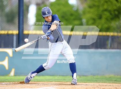 Thumbnail 3 in Loyola @ Crespi photogallery.