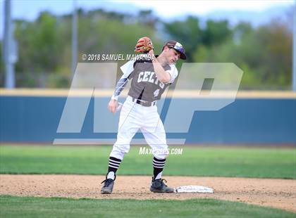 Thumbnail 1 in Loyola @ Crespi photogallery.