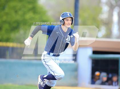 Thumbnail 1 in Loyola @ Crespi photogallery.