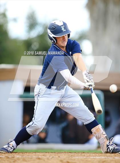 Thumbnail 3 in Loyola @ Crespi photogallery.