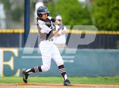 Thumbnail 2 in Loyola @ Crespi photogallery.