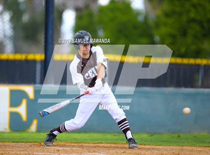 Thumbnail 2 in Loyola @ Crespi photogallery.