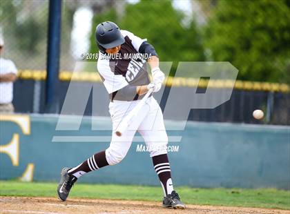 Thumbnail 1 in Loyola @ Crespi photogallery.