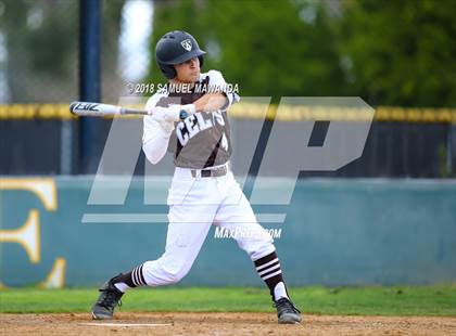 Thumbnail 1 in Loyola @ Crespi photogallery.