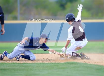 Thumbnail 3 in Loyola @ Crespi photogallery.