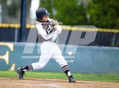 Thumbnail 1 in Loyola @ Crespi photogallery.