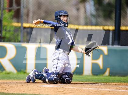 Thumbnail 1 in Loyola @ Crespi photogallery.