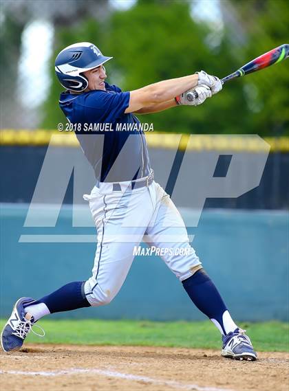 Thumbnail 3 in Loyola @ Crespi photogallery.