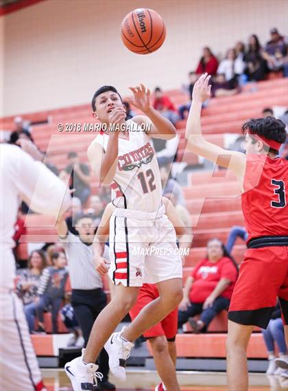 Thumbnail 3 in Sharyland vs. La Joya photogallery.