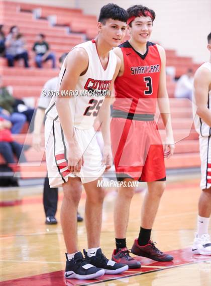 Thumbnail 2 in Sharyland vs. La Joya photogallery.