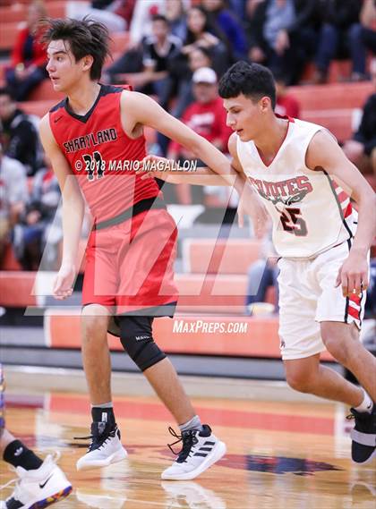 Thumbnail 2 in Sharyland vs. La Joya photogallery.