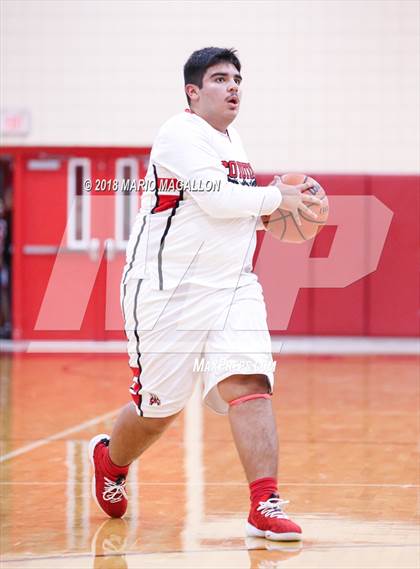 Thumbnail 3 in Sharyland vs. La Joya photogallery.