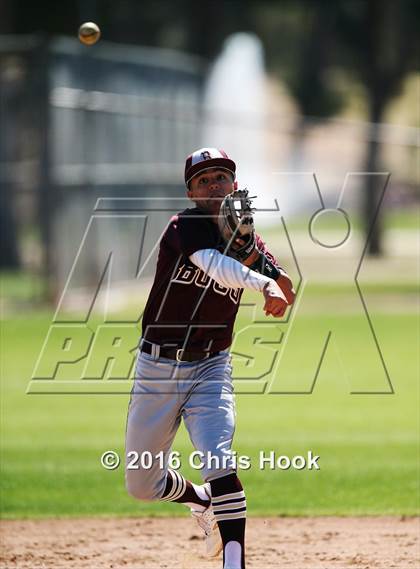 Thumbnail 1 in Bellflower vs. Sahuaro (Lancer Baseball Classic) photogallery.