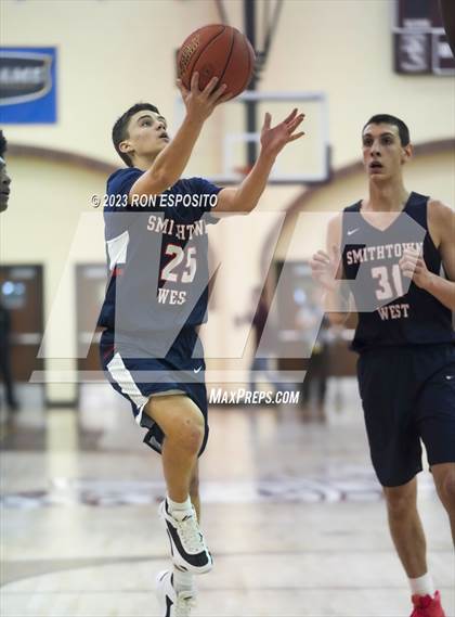 Thumbnail 3 in Smithtown West @ Bay Shore photogallery.