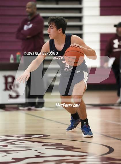 Thumbnail 3 in Smithtown West @ Bay Shore photogallery.