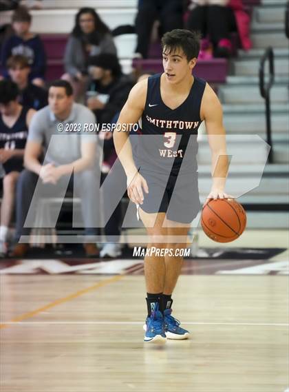 Thumbnail 3 in Smithtown West @ Bay Shore photogallery.