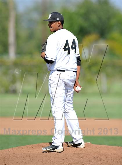Thumbnail 2 in Northview vs. Oaks Christian (CIF-SS D4 Quarterfinal) photogallery.