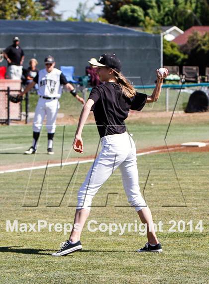 Thumbnail 3 in Valley Christian @ Archbishop Mitty photogallery.