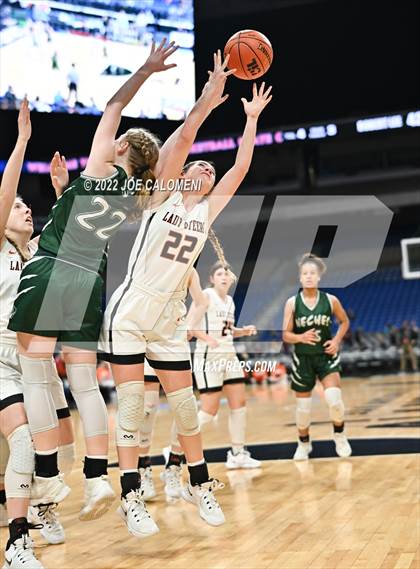 Thumbnail 2 in Robert Lee vs Neches (UIL 1A State Semifinal) photogallery.