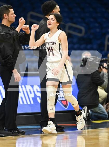 Thumbnail 3 in Robert Lee vs Neches (UIL 1A State Semifinal) photogallery.