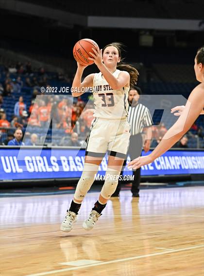 Thumbnail 1 in Robert Lee vs Neches (UIL 1A State Semifinal) photogallery.