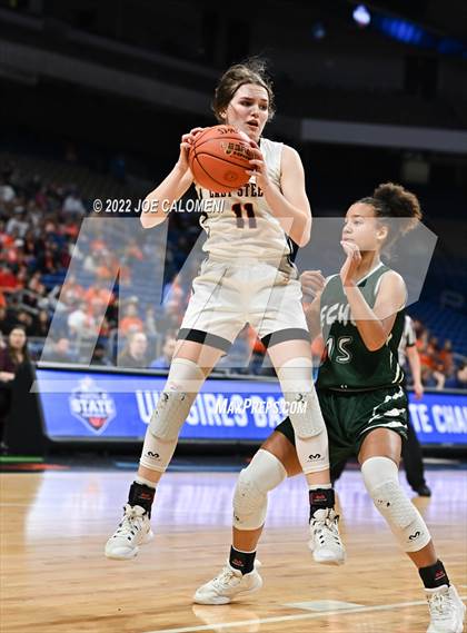Thumbnail 3 in Robert Lee vs Neches (UIL 1A State Semifinal) photogallery.