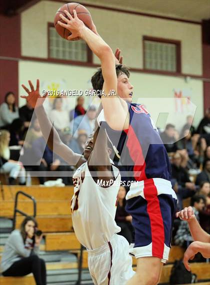Thumbnail 3 in Campolindo vs Liberty photogallery.