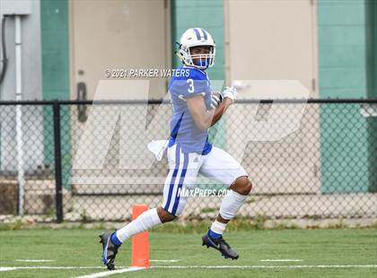 Thumbnail 3 in Riverdale @ Jesuit photogallery.