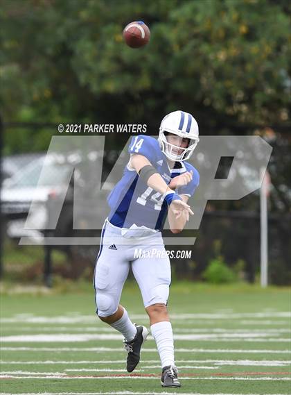 Thumbnail 3 in Riverdale @ Jesuit photogallery.