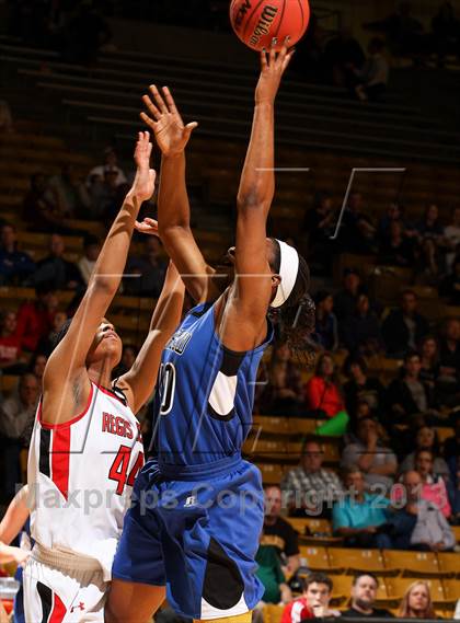 Thumbnail 3 in Regis Jesuit vs. Grandview (CHSAA 5A Final Four) photogallery.
