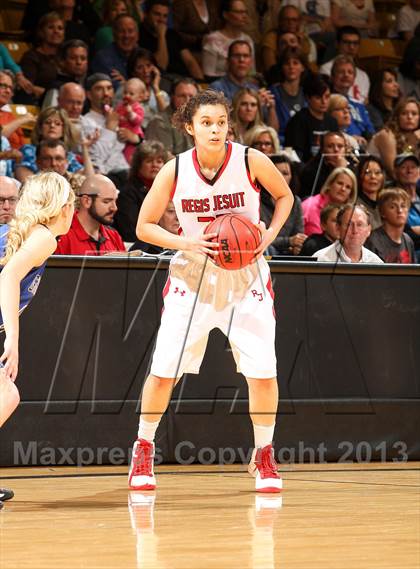 Thumbnail 3 in Regis Jesuit vs. Grandview (CHSAA 5A Final Four) photogallery.