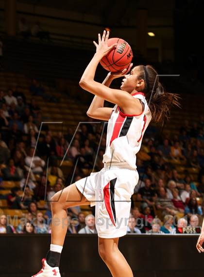 Thumbnail 3 in Regis Jesuit vs. Grandview (CHSAA 5A Final Four) photogallery.