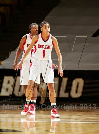 Thumbnail 2 in Regis Jesuit vs. Grandview (CHSAA 5A Final Four) photogallery.