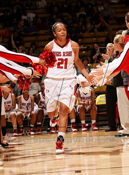 Thumbnail 1 in Regis Jesuit vs. Grandview (CHSAA 5A Final Four) photogallery.