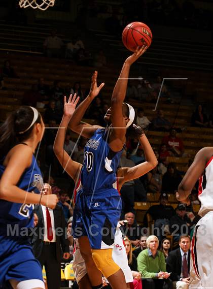 Thumbnail 3 in Regis Jesuit vs. Grandview (CHSAA 5A Final Four) photogallery.