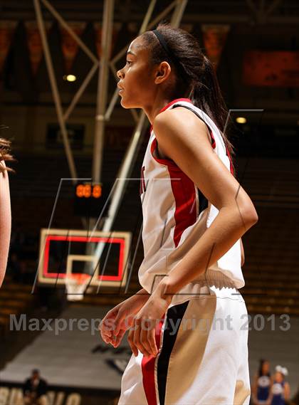 Thumbnail 2 in Regis Jesuit vs. Grandview (CHSAA 5A Final Four) photogallery.