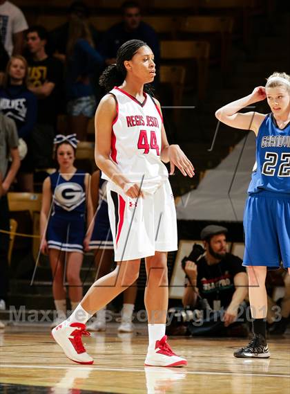 Thumbnail 2 in Regis Jesuit vs. Grandview (CHSAA 5A Final Four) photogallery.