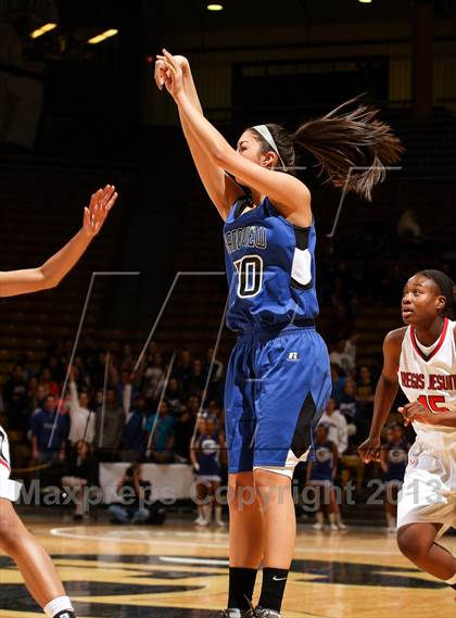 Thumbnail 3 in Regis Jesuit vs. Grandview (CHSAA 5A Final Four) photogallery.