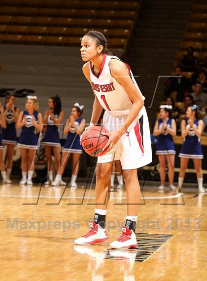 Thumbnail 1 in Regis Jesuit vs. Grandview (CHSAA 5A Final Four) photogallery.