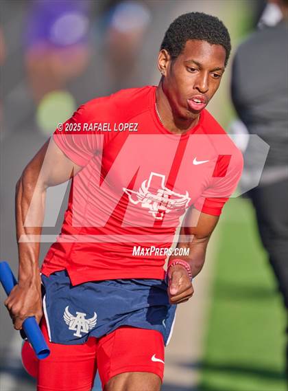 Thumbnail 1 in Lamar CISD Relays (4x400M) photogallery.