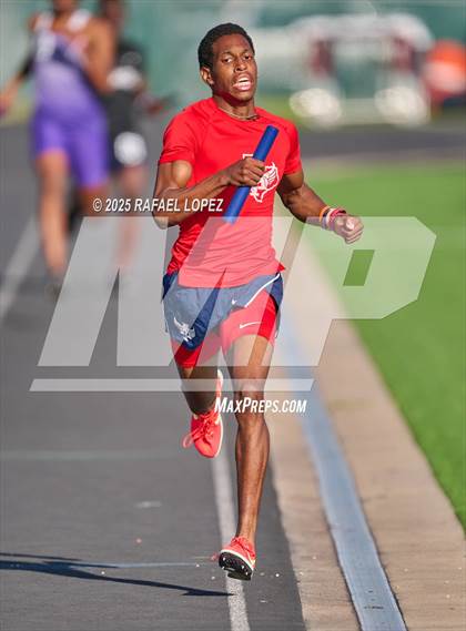 Thumbnail 2 in Lamar CISD Relays (4x400M) photogallery.