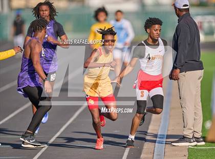Thumbnail 1 in Lamar CISD Relays (4x400M) photogallery.