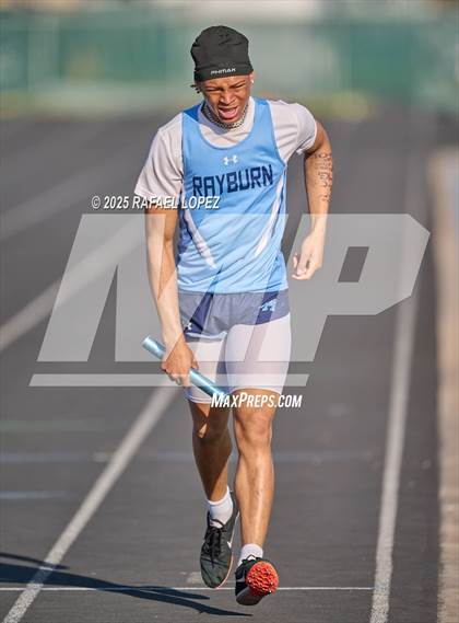 Thumbnail 2 in Lamar CISD Relays (4x400M) photogallery.