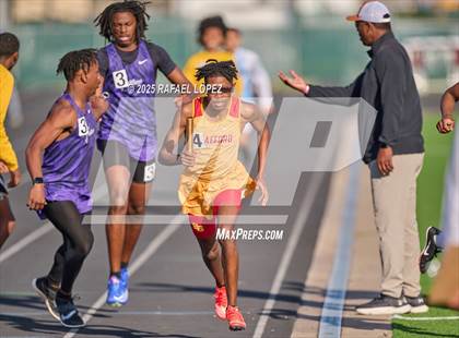 Thumbnail 2 in Lamar CISD Relays (4x400M) photogallery.