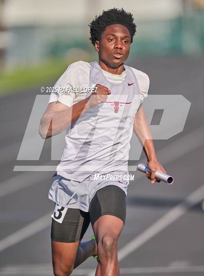 Thumbnail 1 in Lamar CISD Relays (4x400M) photogallery.