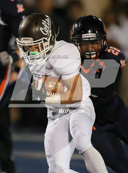 Thumbnail 1 in Crespi @  Chaminade photogallery.