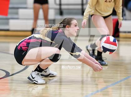 Thumbnail 1 in Arapahoe @ Ponderosa photogallery.