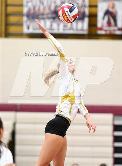Thumbnail 1 in Arapahoe @ Ponderosa photogallery.