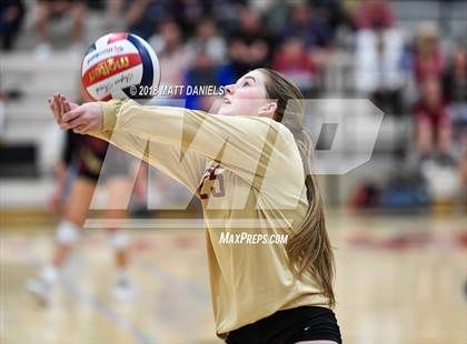 Thumbnail 1 in Arapahoe @ Ponderosa photogallery.